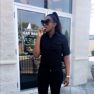 Meet your Posher, Taj